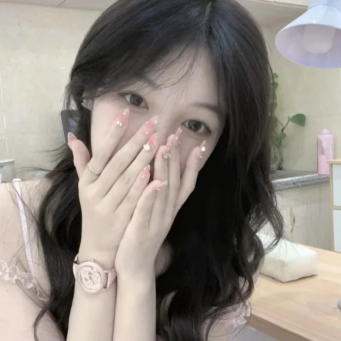 网聘女伴
