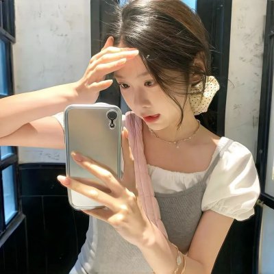 单车上的少女